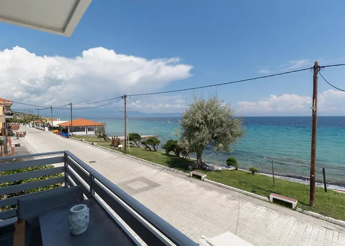 Golden Seaside 1 Nea Roda