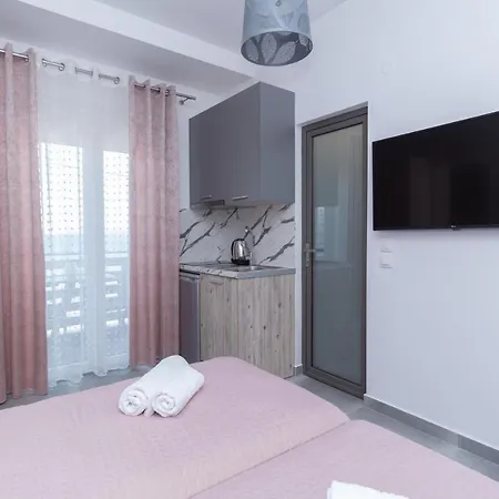 Golden Seaside 1 Nea Roda